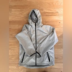 EUC Champion light gray lightweight packable jacket size L
